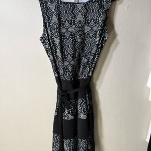 AAStudioAA Black knit lace overlay sz16 matching tie belt sleeveless